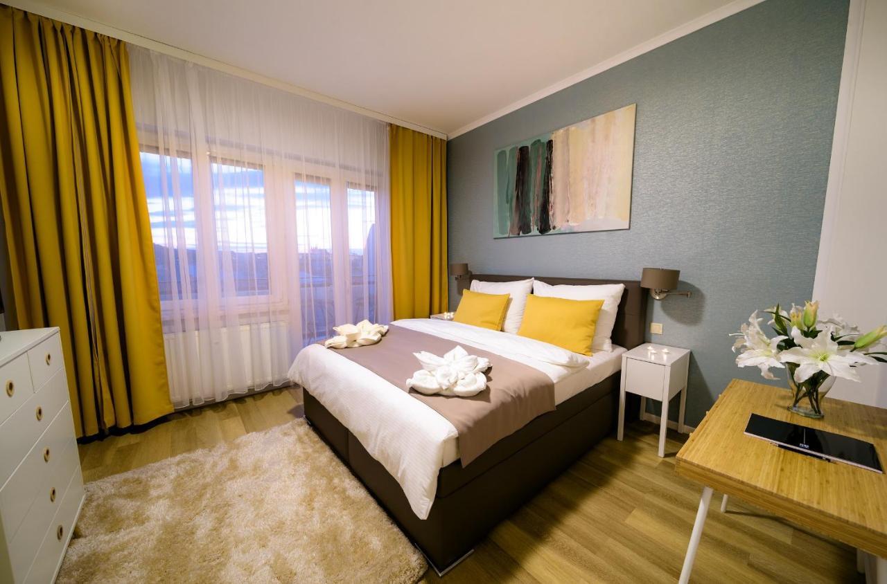 Michal&Michael'S Central Apartments براغ المظهر الخارجي الصورة