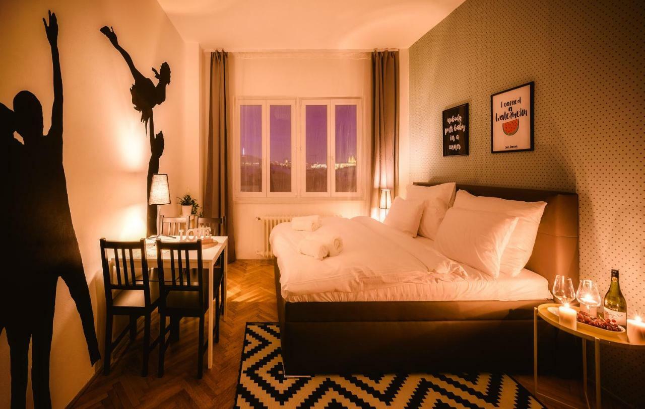 Michal&Michael'S Central Apartments براغ المظهر الخارجي الصورة