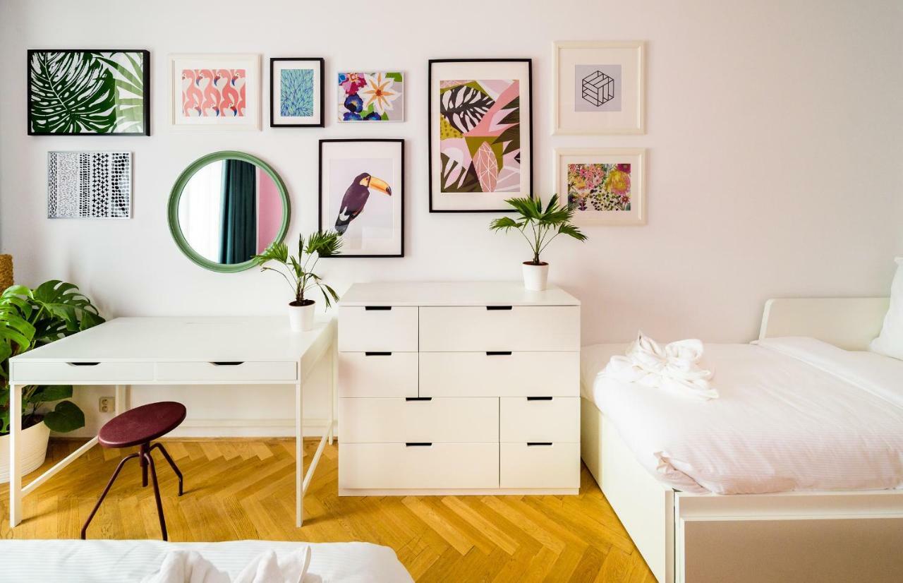 Michal&Michael'S Central Apartments براغ المظهر الخارجي الصورة