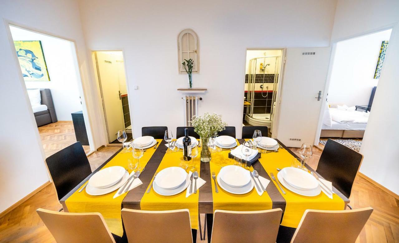 Michal&Michael'S Central Apartments براغ المظهر الخارجي الصورة