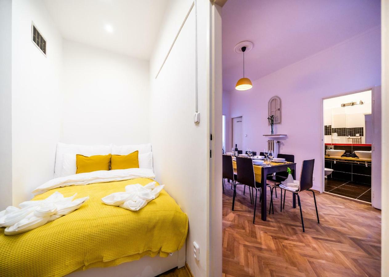 Michal&Michael'S Central Apartments براغ المظهر الخارجي الصورة